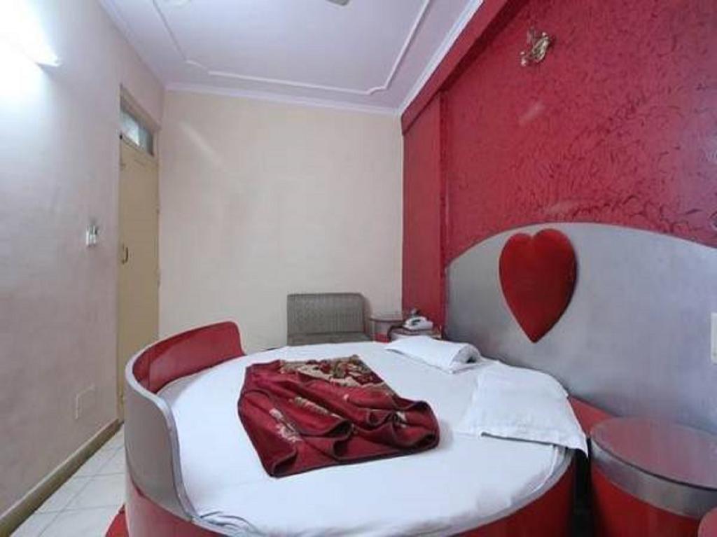 Hotel Hans International Нью-Дели Номер фото