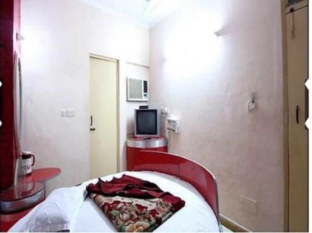 Hotel Hans International Нью-Дели Номер фото
